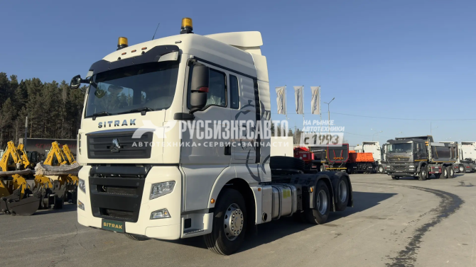 Купить Тягач SITRAK C7H 6x2 ( ZZ4256V363HE1 ) / без АДР и КОМ / Tag (задняя подъем.ось) в компании Русбизнесавто - изображение 0