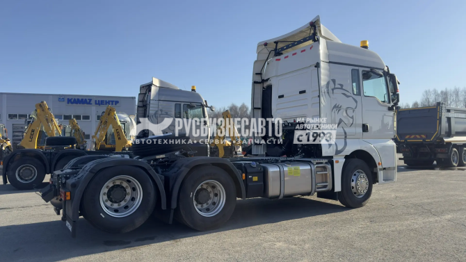 Купить Тягач SITRAK C7H 6x2 ( ZZ4256V363HE1 ) / без АДР и КОМ / Tag (задняя подъем.ось) в компании Русбизнесавто - изображение 3