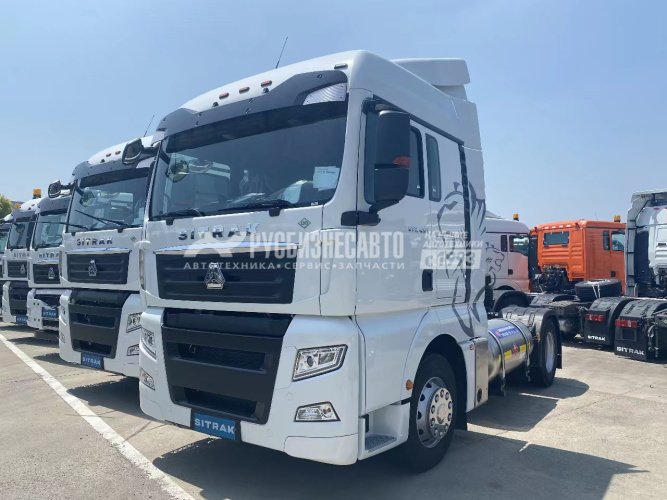 Купить Тягач SITRAK C7H 4x2 ( ZZ4186V391HE1L ) / без АДР и КОМ / СПГ / LNG (сжиж.метан) / МКПП в компании Русбизнесавто - изображение 1