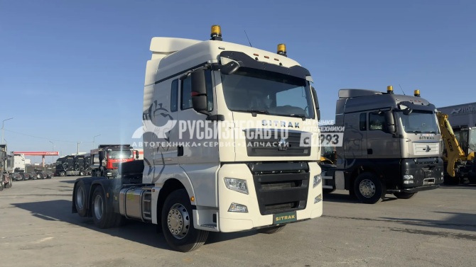 Купить Тягач SITRAK C7H 6x2 ( ZZ4256V363HE1 ) / без АДР и КОМ / Tag (задняя подъем.ось) в компании Русбизнесавто - изображение 2